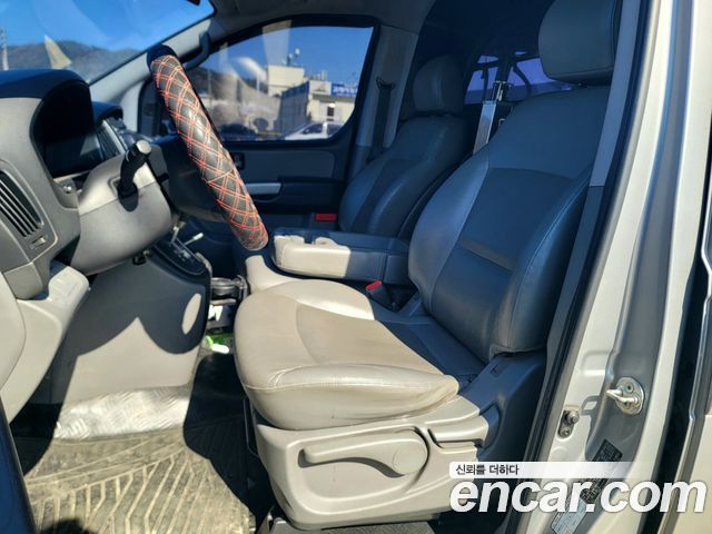 Hyundai Starex 2015 — photo 8