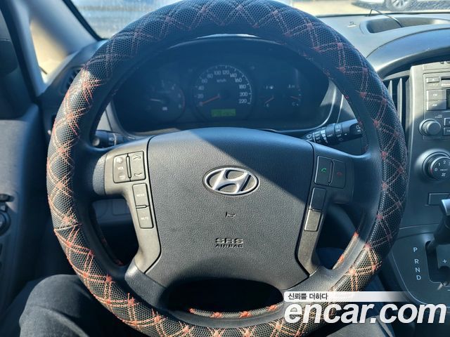Hyundai Starex 2015 — photo 10