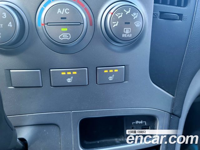 Hyundai Starex 2015 — photo 12