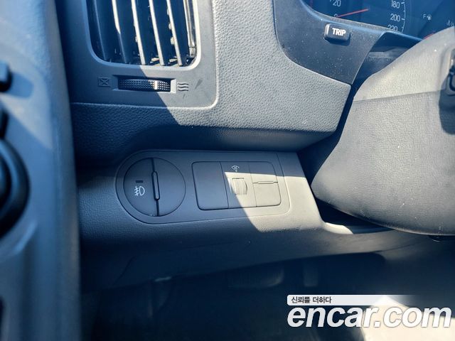 Hyundai Starex 2015 — photo 16