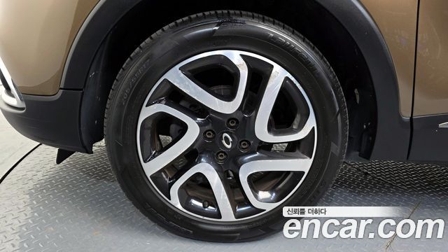Renault Korea QM3 2016 — photo 5