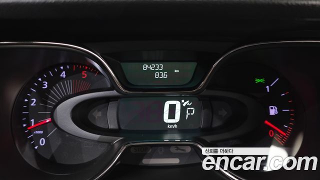 Renault Korea QM3 2016 — photo 11