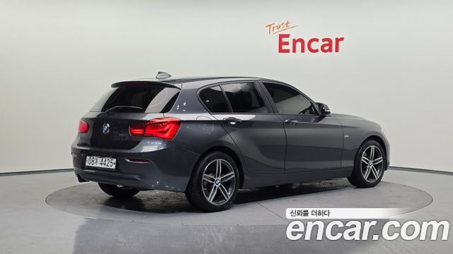 BMW 1-Series 2017 — photo 2