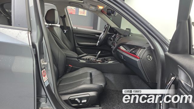 BMW 1-Series 2017 — photo 17