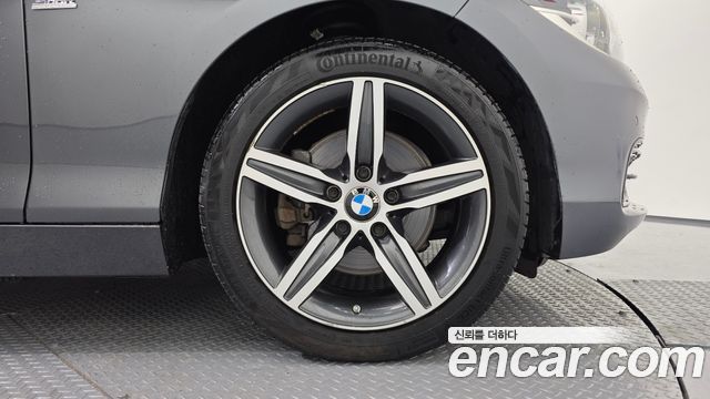 BMW 1-Series 2017 — photo 7
