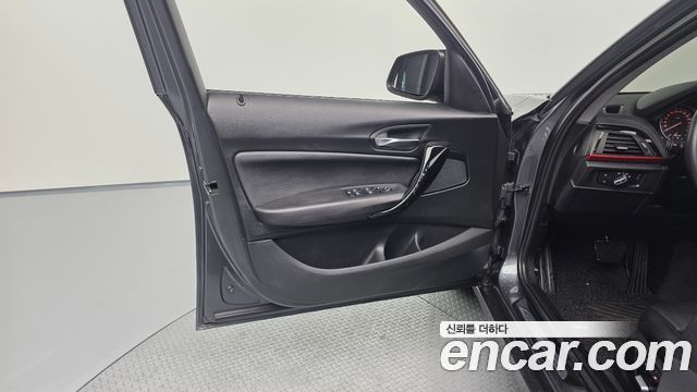 BMW 1-Series 2017 — photo 14