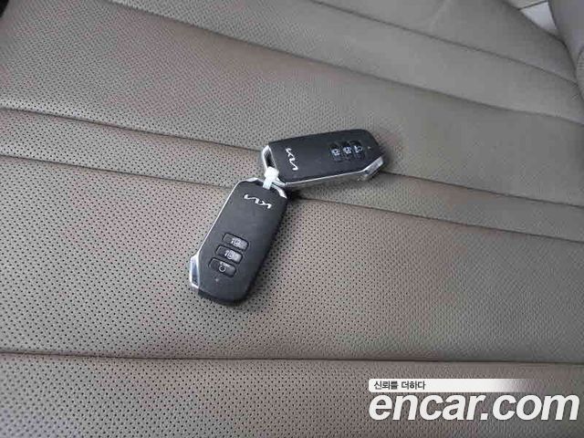 Kia K8 2022 — photo 13
