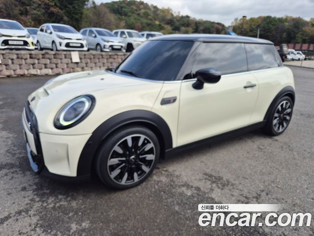 Mini Cooper 2022 — photo 2
