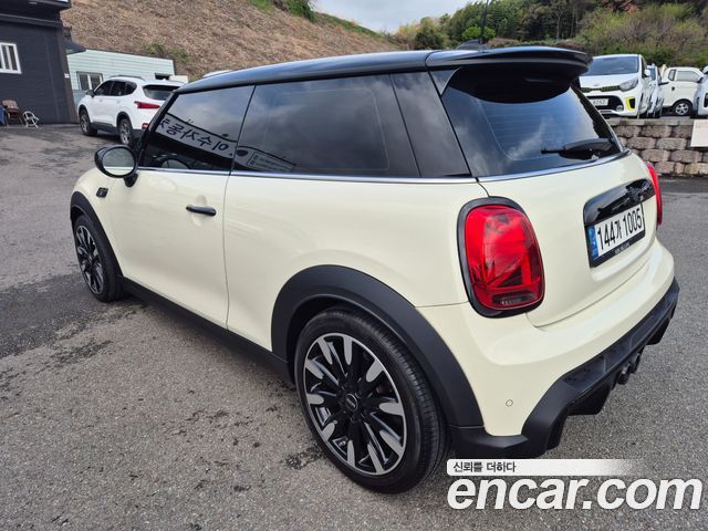 Mini Cooper 2022 — photo 4