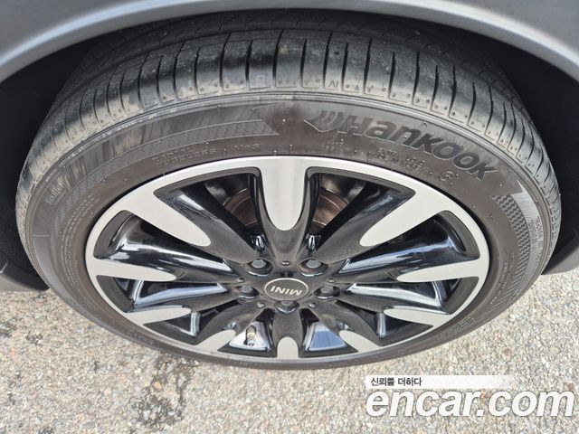 Mini Cooper 2022 — photo 9