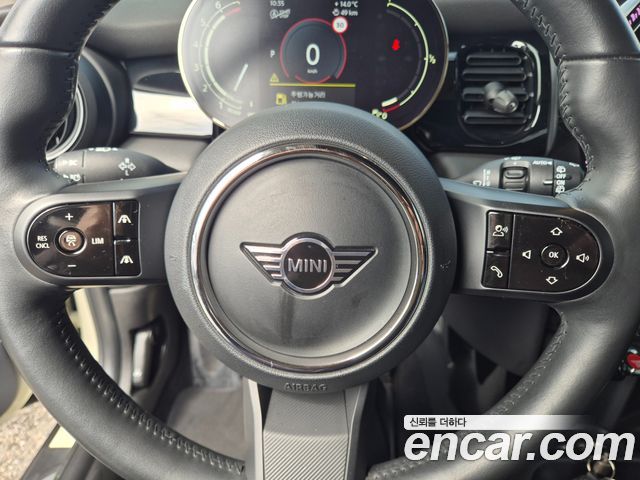 Mini Cooper 2022 — photo 12