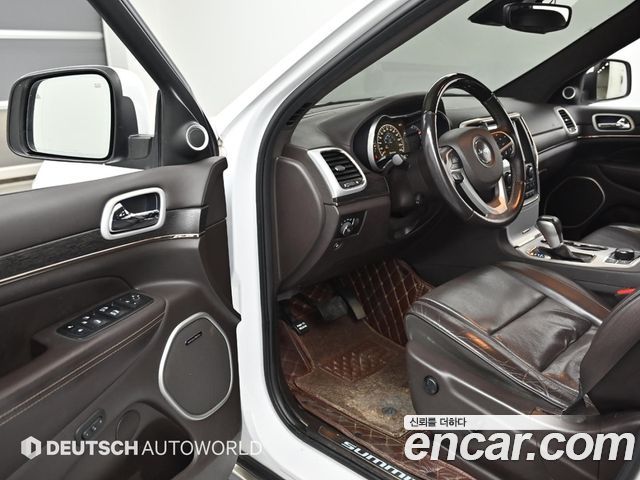 Jeep Cherokee 2018 — photo 11