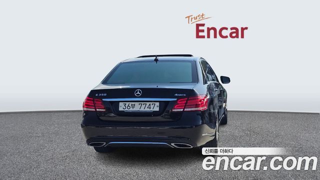 Mercedes-Benz E-Class 2014 — photo 4