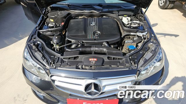 Mercedes-Benz E-Class 2014 — photo 6
