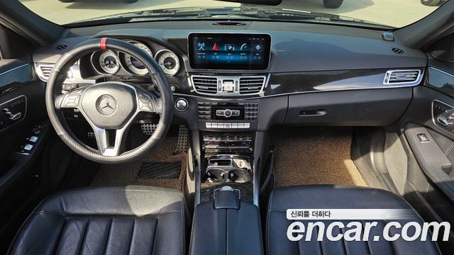 Mercedes-Benz E-Class 2014 — photo 7