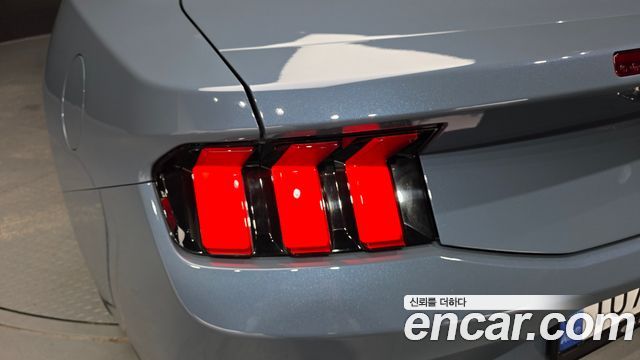 Ford Mustang 2024 — photo 9