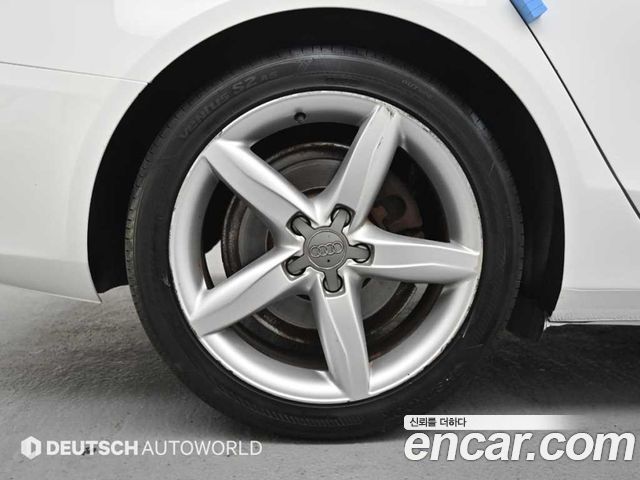 Audi A4 2012 — photo 5