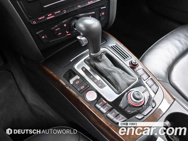 Audi A4 2012 — photo 9