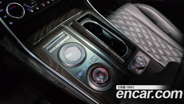 Genesis GV80 2020 — photo 12