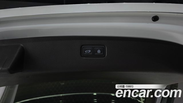 Genesis GV80 2020 — photo 26
