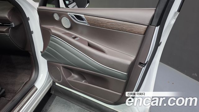 Genesis GV80 2020 — photo 14