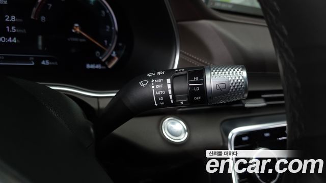 Genesis GV80 2020 — photo 28
