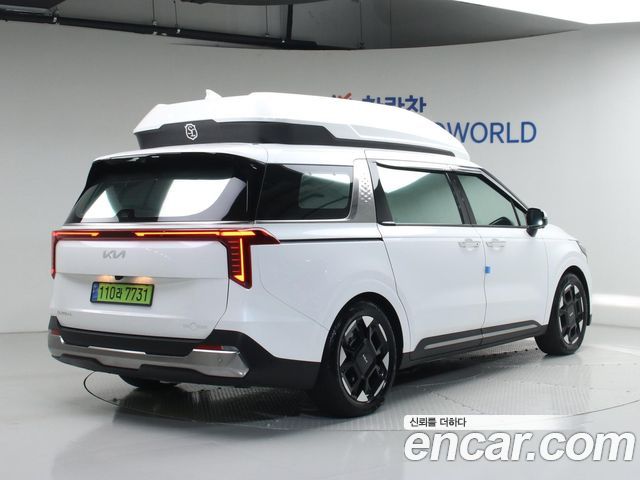 Kia Canival 2024 — photo 2