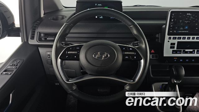 Hyundai Staria 2022 — photo 19