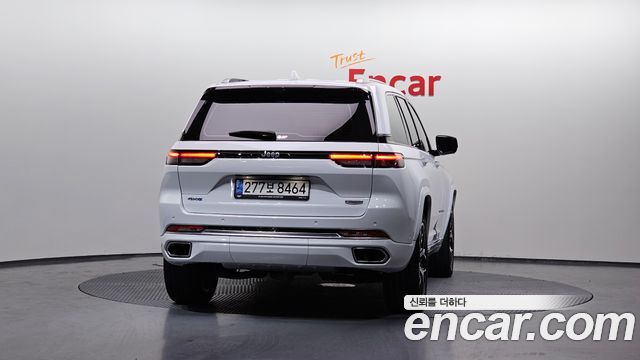 Jeep Cherokee 2023 — photo 4