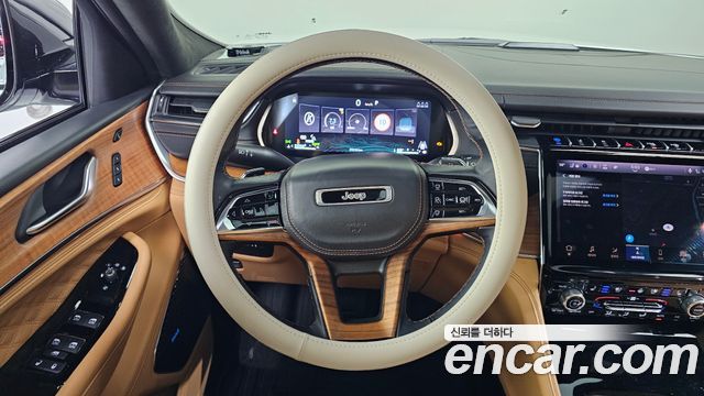 Jeep Cherokee 2023 — photo 18