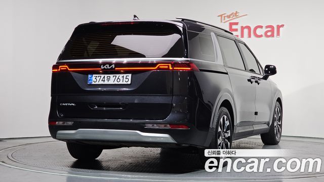 Kia Canival 2022 — photo 2