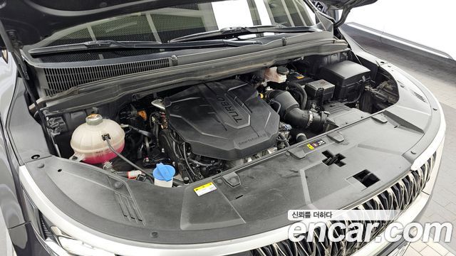 Kia Canival 2022 — photo 6