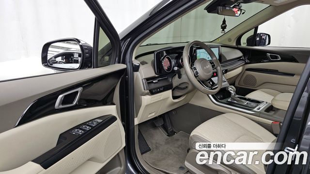 Kia Canival 2022 — photo 13