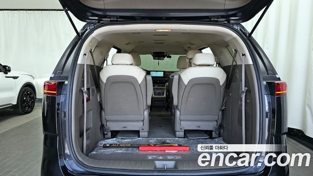 Kia Canival 2022 — photo 26