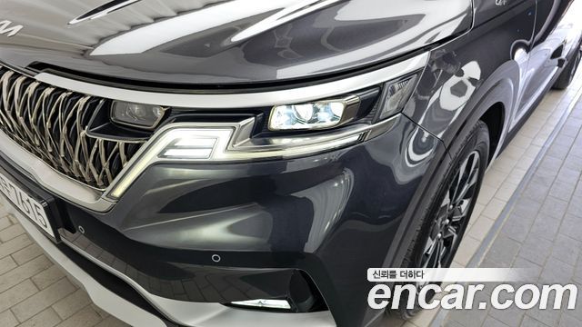 Kia Canival 2022 — photo 8