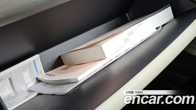 Kia Canival 2022 — photo 30