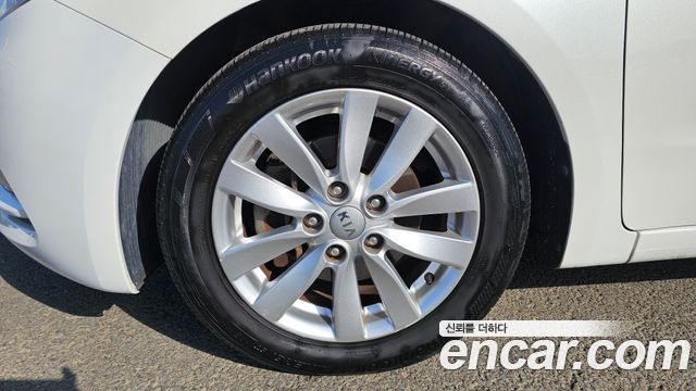 Kia K3 2015 — photo 5