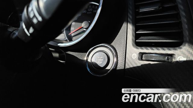 Kia K3 2015 — photo 19