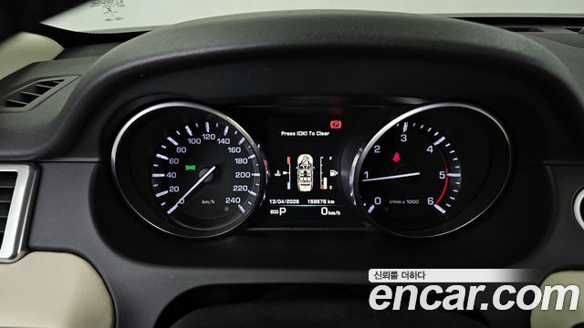 Land Rover Discovery Sport 2016 — photo 8