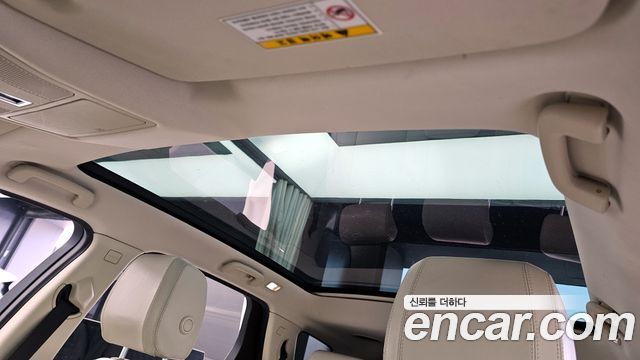 Land Rover Discovery Sport 2016 — photo 19