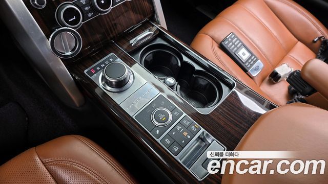 Land Rover Range Rover 2016 — photo 9