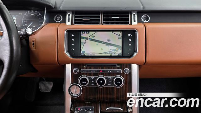 Land Rover Range Rover 2016 — photo 17