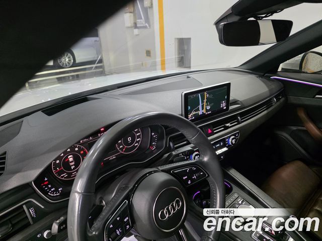Audi A4 2019 — photo 8
