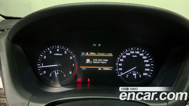 Genesis G80 2018 — photo 11