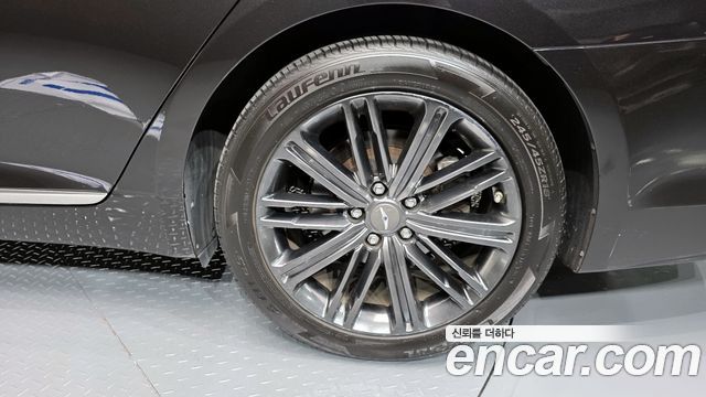 Genesis G80 2018 — photo 7