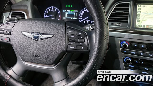 Genesis G80 2018 — photo 27
