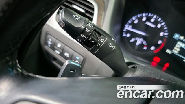 Genesis G80 2018 — photo 29