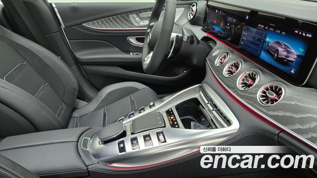 Mercedes-Benz AMG GT 2025 — photo 9