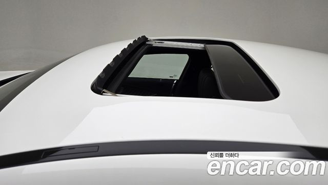 Mercedes-Benz AMG GT 2025 — photo 12