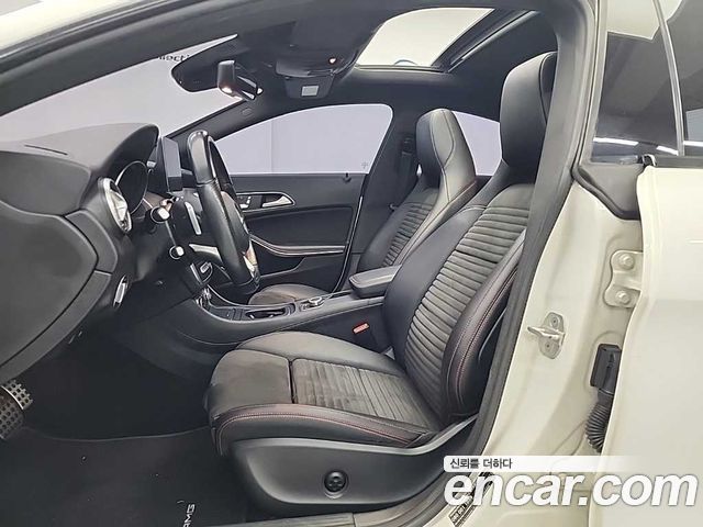 Mercedes-Benz CLA-Class 2017 — photo 11